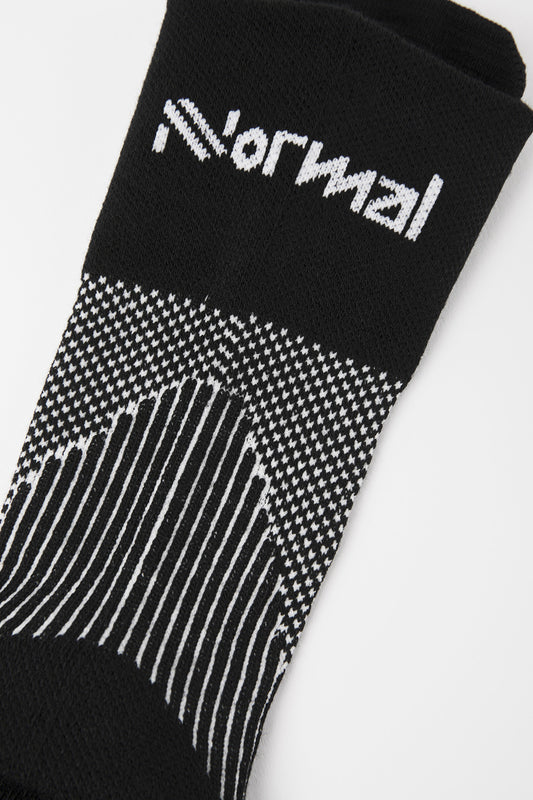 Running Socks Black  by Nnormal