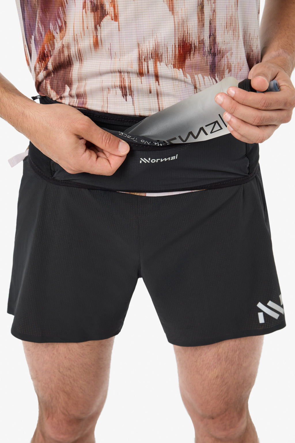 Trail Run Belt Black  by Nnormal
